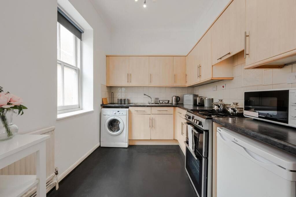 Luxury 3 Bedroom Apartment Near Hyde Park London Exterior photo